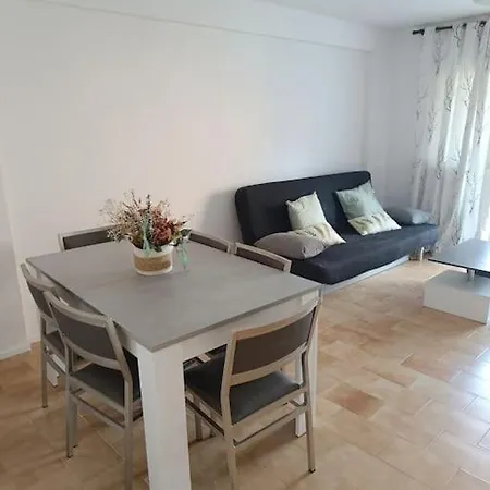 Apartment La Llar45 , Relajate Junto Al Mar *
